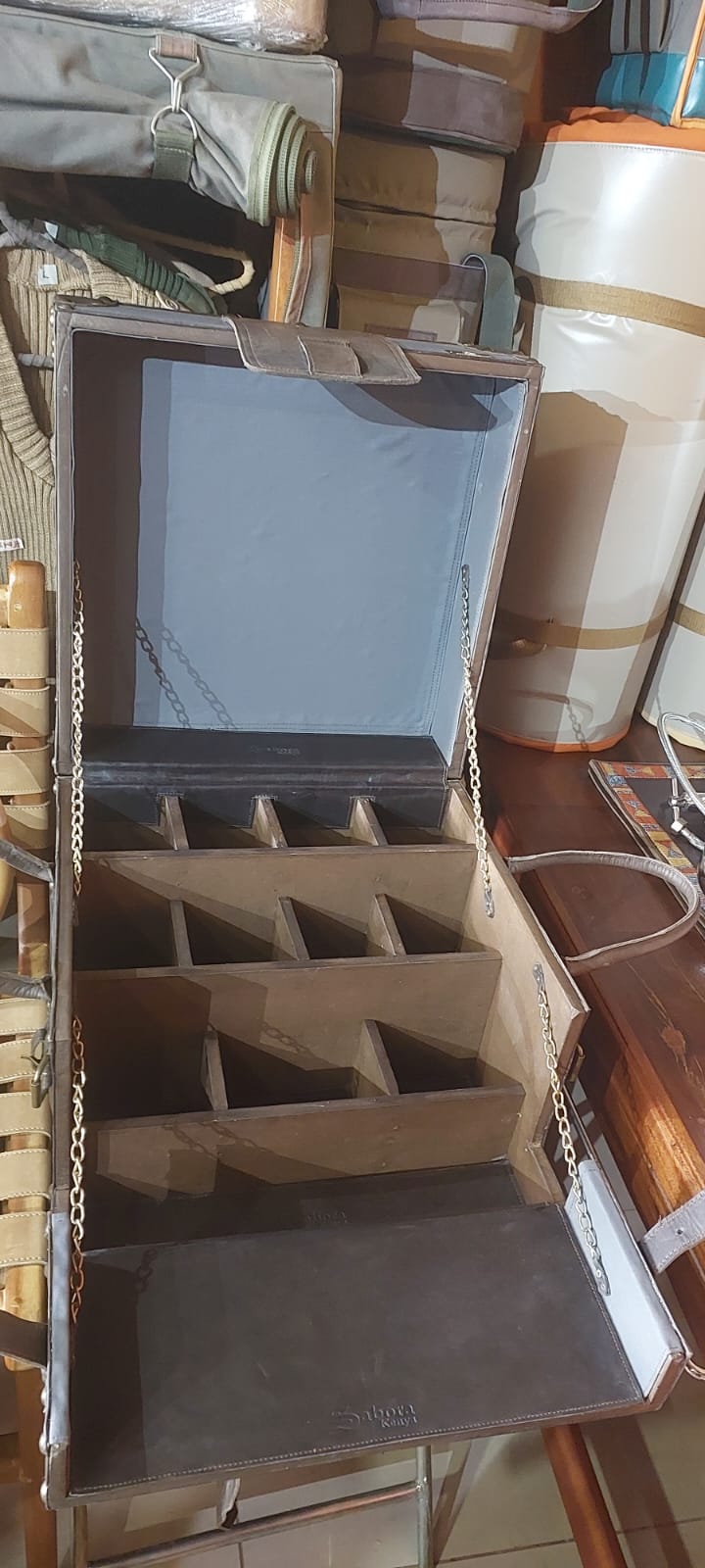 Medium Wooden Bar Box with Full Leather Cladding - Image 10