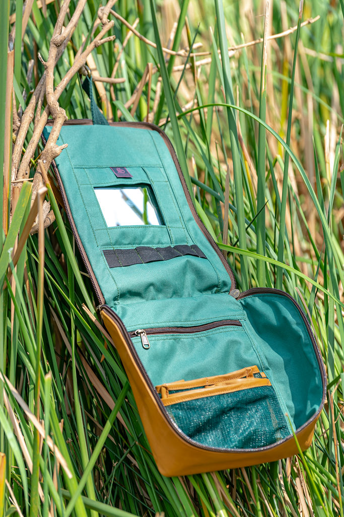 Canvas Safari Washbag with Mirror - Image 5