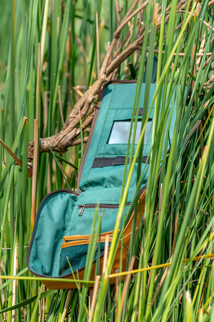 Canvas Safari Washbag with Mirror - Image 6