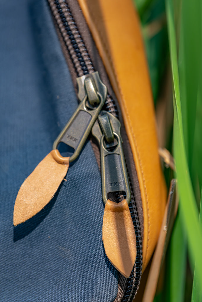 Canvas Safari Washbag with Mirror - Image 9