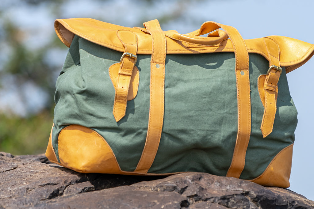 Weekender Bag in Green Canvas & Tan Leather - Image 9