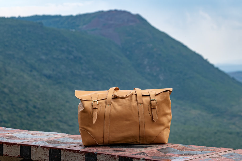 Weekender Bag in Chestnut Leather - Image 14