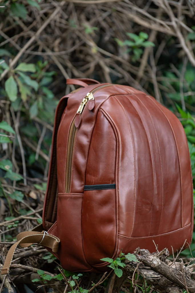 Sabora Glossy Chestnut Leather Backpack - Image 2