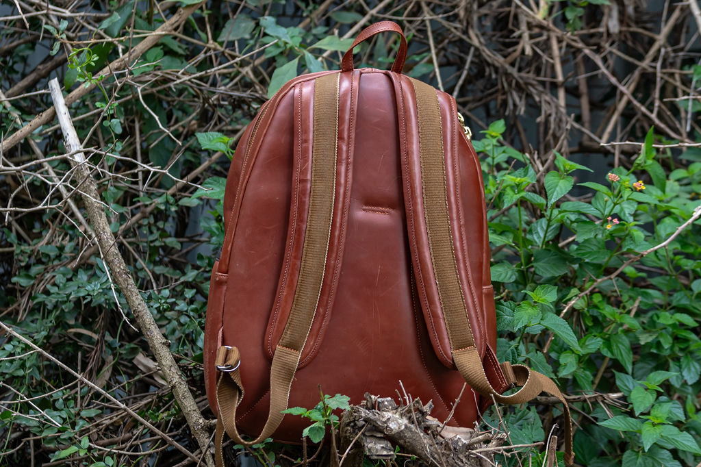 Sabora Glossy Chestnut Leather Backpack - Image 8
