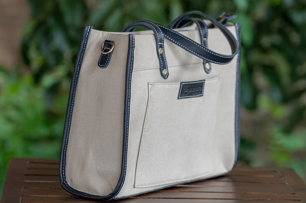 Ladies Handbag in White Canvas & Dark Leather - Image 7