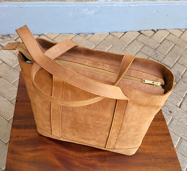 Tan Leather Ladies Handbag - Image 6