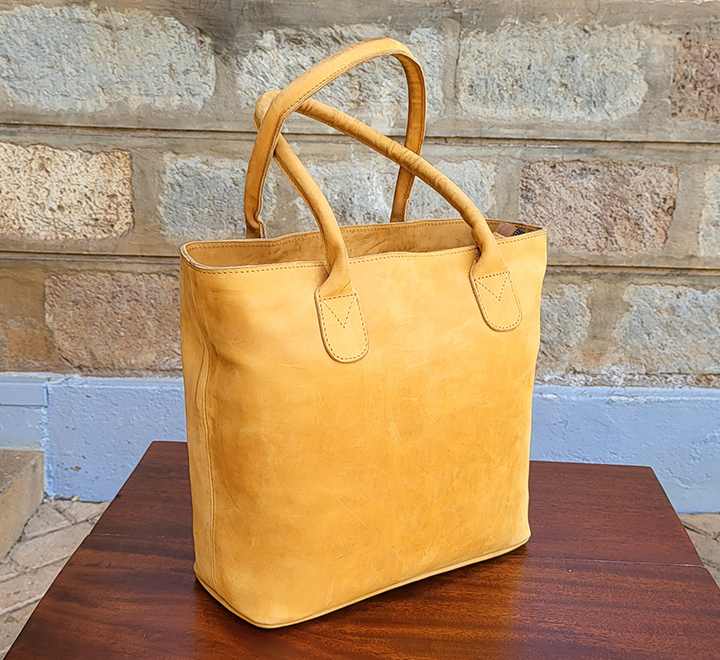 Small Tan Leather Bag - Image 7