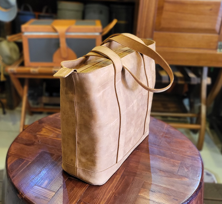Tan Leather Ladies Handbag - Image 3