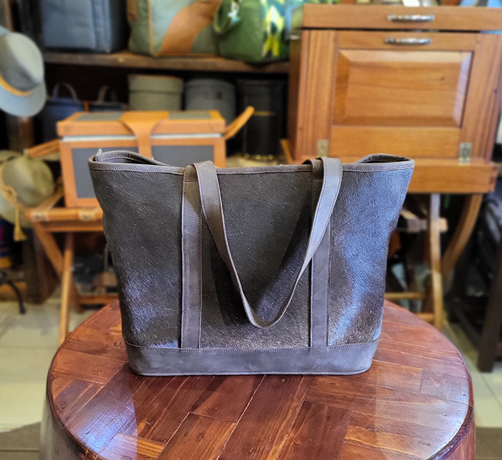 Hair On Ladies Handbag - Image 5