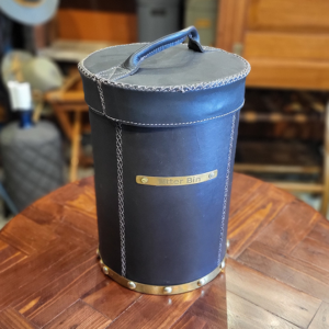 Dust bin cover in leather