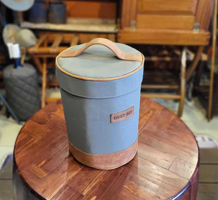Dustbin cover in beige ripstop - Image 2