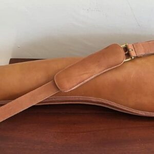 Gun case in tan leather