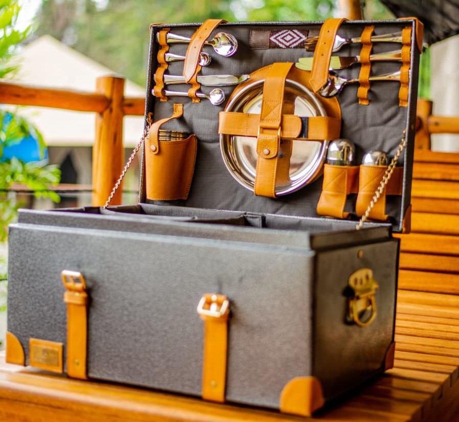 Picnic Metal Trunk